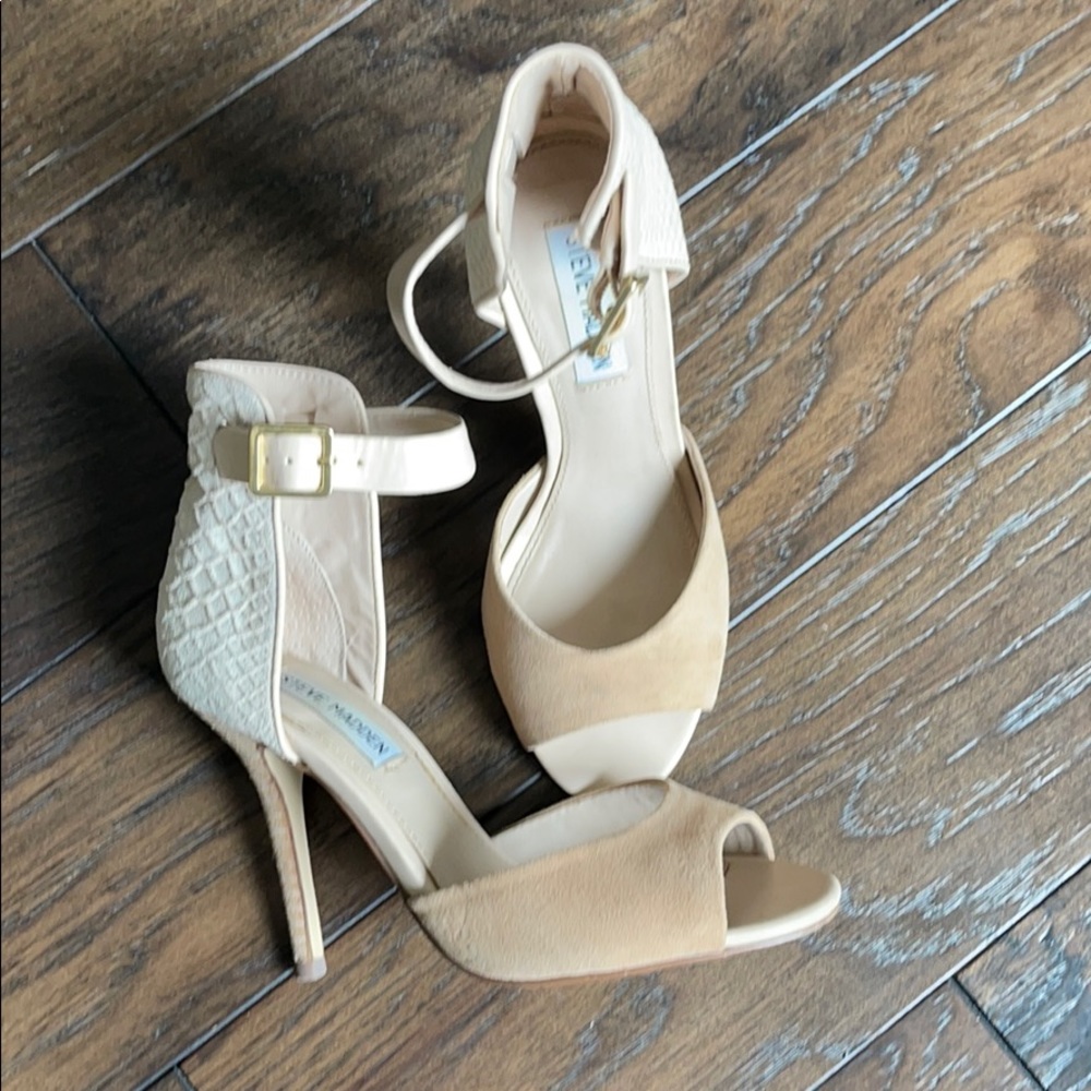 Steve Madden - Beige & Cream heels - 5 1/2